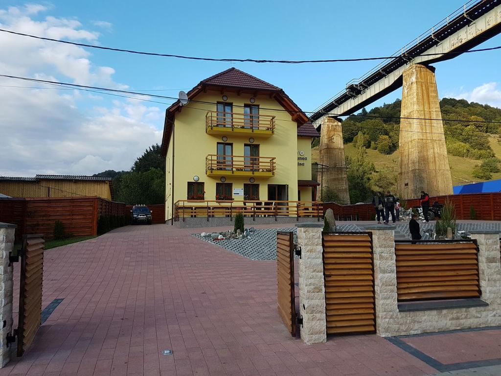 Pensiunea Narcisa Romuli Bagian luar foto